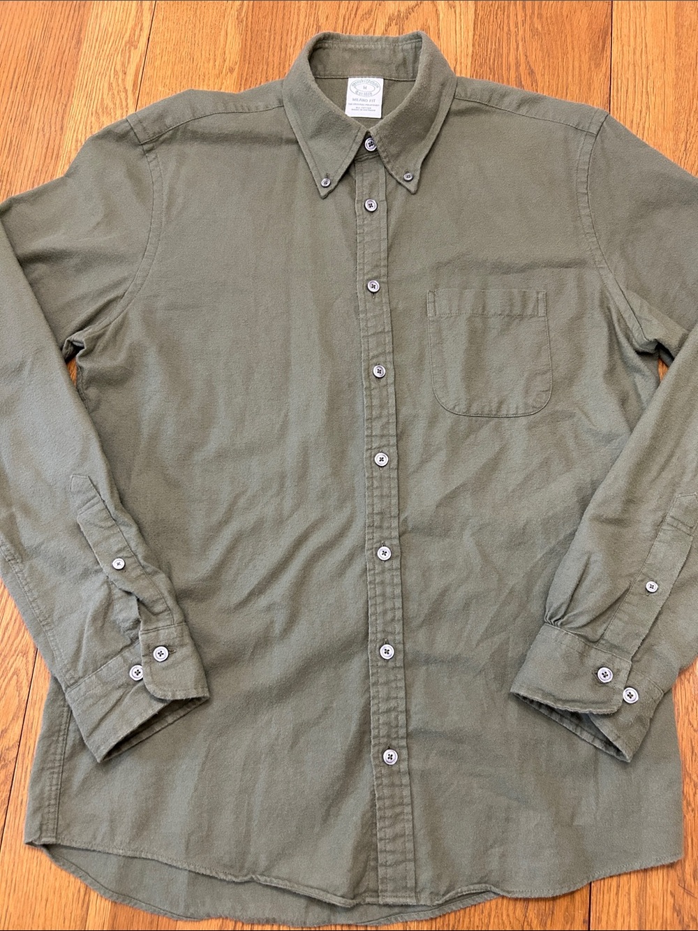 Brooks Brothers Olive Button-Down Long Sleeve Shirt Size Medium 100% Cotton